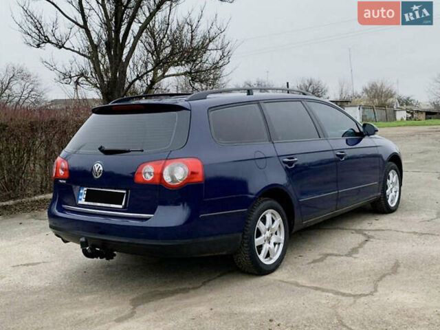 Синій Фольксваген Пассат, об'ємом двигуна 1.6 л та пробігом 269 тис. км за 5800 $, фото 7 на Automoto.ua