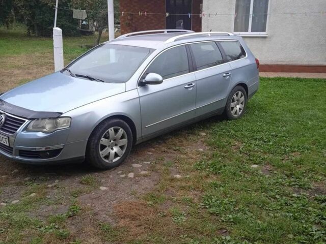 Синий Фольксваген Пассат, объемом двигателя 2 л и пробегом 270 тыс. км за 4300 $, фото 1 на Automoto.ua