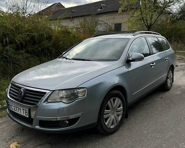 Синий Фольксваген Пассат, объемом двигателя 1.97 л и пробегом 288 тыс. км за 5400 $, фото 4 на Automoto.ua