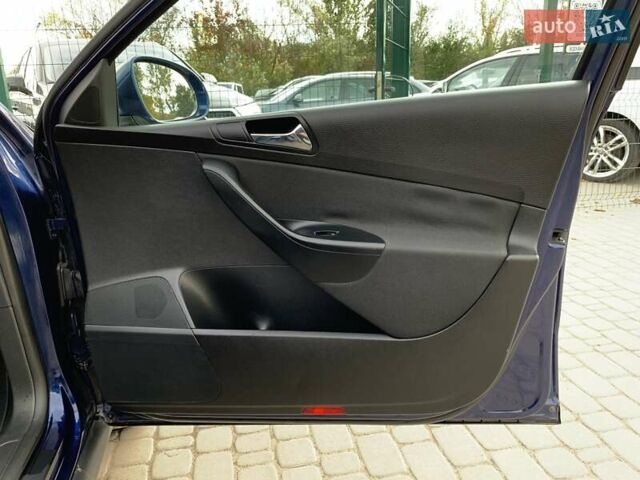 Синий Фольксваген Пассат, объемом двигателя 2 л и пробегом 344 тыс. км за 6455 $, фото 32 на Automoto.ua