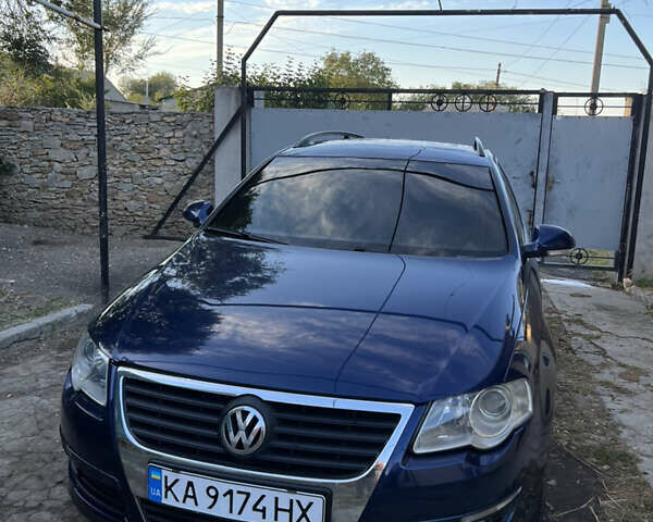 Синий Фольксваген Пассат, объемом двигателя 1.97 л и пробегом 350 тыс. км за 5200 $, фото 11 на Automoto.ua