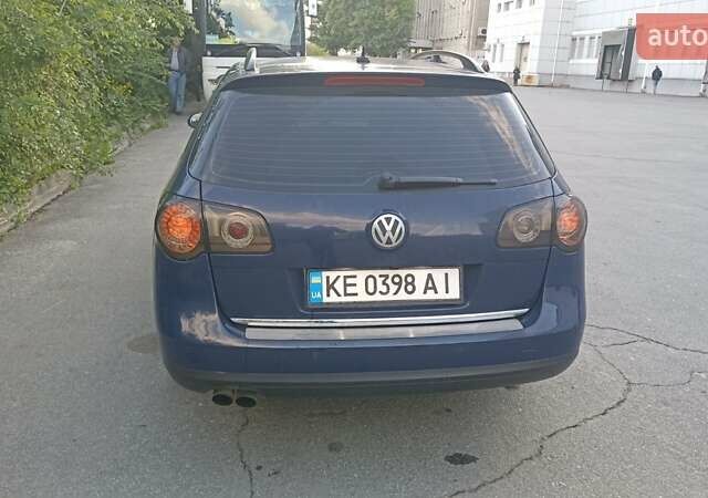 Синій Фольксваген Пассат, об'ємом двигуна 2 л та пробігом 273 тис. км за 6500 $, фото 4 на Automoto.ua