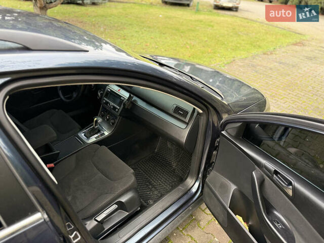 Синій Фольксваген Пассат, об'ємом двигуна 1.97 л та пробігом 295 тис. км за 5950 $, фото 12 на Automoto.ua