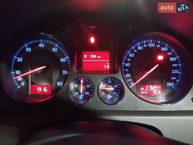 Синій Фольксваген Пассат, об'ємом двигуна 1.6 л та пробігом 276 тис. км за 5100 $, фото 8 на Automoto.ua