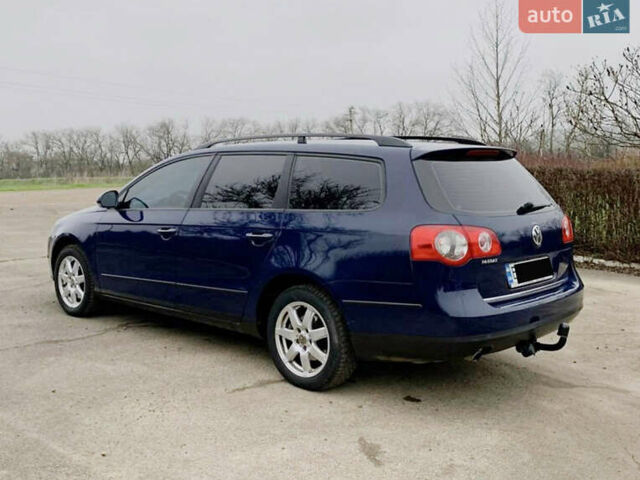 Синій Фольксваген Пассат, об'ємом двигуна 1.6 л та пробігом 269 тис. км за 5800 $, фото 4 на Automoto.ua