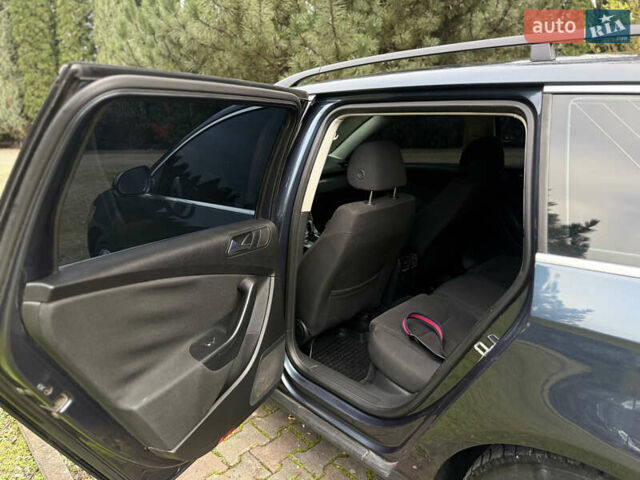 Синій Фольксваген Пассат, об'ємом двигуна 1.97 л та пробігом 295 тис. км за 5950 $, фото 19 на Automoto.ua