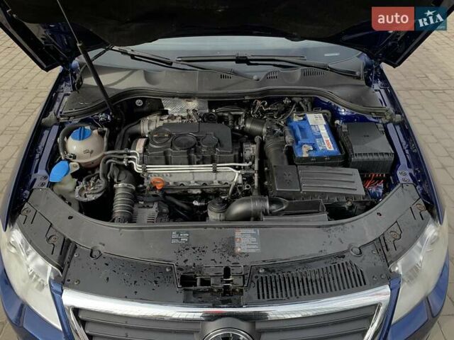 Синий Фольксваген Пассат, объемом двигателя 2 л и пробегом 344 тыс. км за 6455 $, фото 53 на Automoto.ua