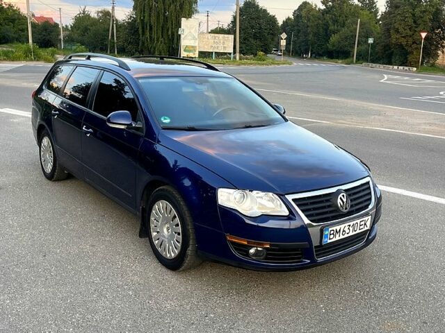 Синий Фольксваген Пассат, объемом двигателя 1.6 л и пробегом 220 тыс. км за 5850 $, фото 6 на Automoto.ua