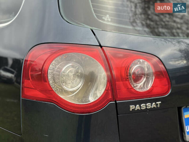 Синій Фольксваген Пассат, об'ємом двигуна 1.97 л та пробігом 295 тис. км за 5950 $, фото 57 на Automoto.ua