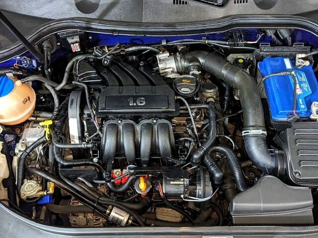 Синий Фольксваген Пассат, объемом двигателя 1.6 л и пробегом 270 тыс. км за 6600 $, фото 1 на Automoto.ua
