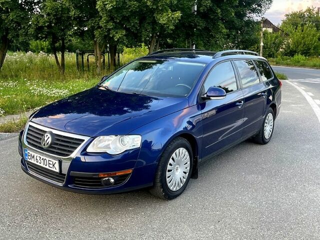 Синий Фольксваген Пассат, объемом двигателя 1.6 л и пробегом 220 тыс. км за 5850 $, фото 5 на Automoto.ua