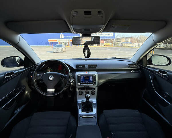 Синий Фольксваген Пассат, объемом двигателя 1.9 л и пробегом 250 тыс. км за 6300 $, фото 22 на Automoto.ua