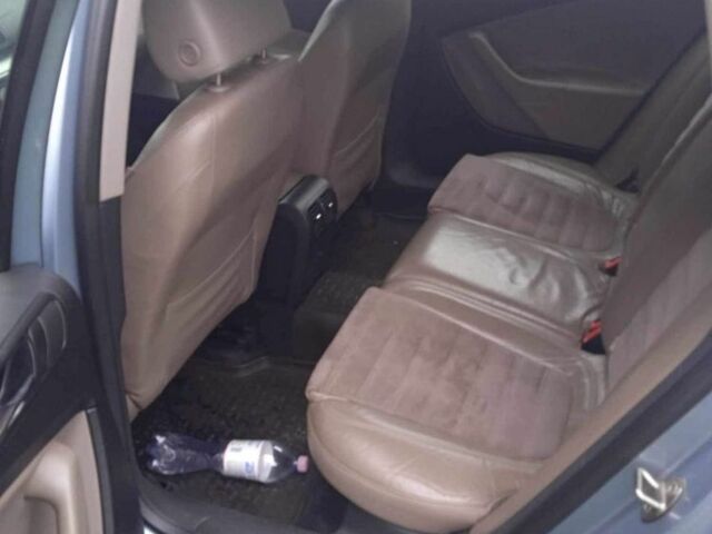 Синий Фольксваген Пассат, объемом двигателя 2 л и пробегом 270 тыс. км за 4300 $, фото 9 на Automoto.ua