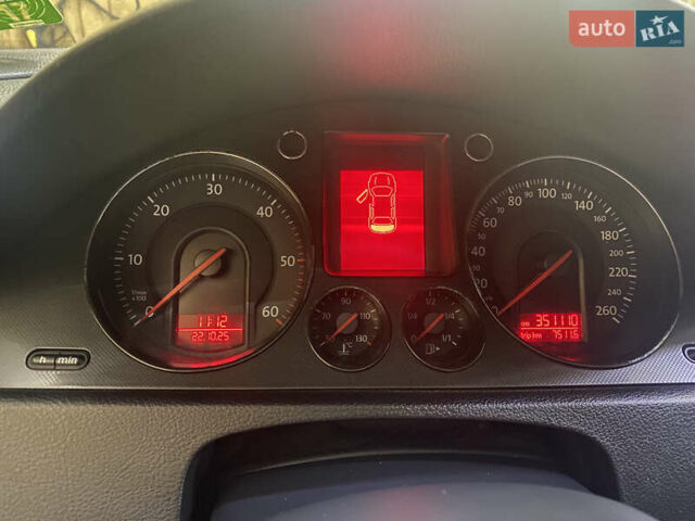 Синий Фольксваген Пассат, объемом двигателя 1.97 л и пробегом 351 тыс. км за 6500 $, фото 10 на Automoto.ua