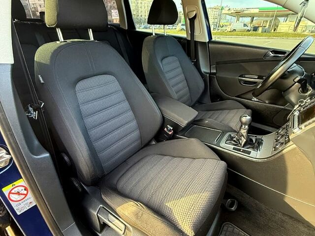 Синий Фольксваген Пассат, объемом двигателя 1.9 л и пробегом 250 тыс. км за 6300 $, фото 9 на Automoto.ua