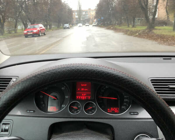 Синий Фольксваген Пассат, объемом двигателя 1.97 л и пробегом 350 тыс. км за 6200 $, фото 14 на Automoto.ua