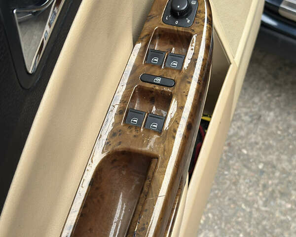 Синий Фольксваген Пассат, объемом двигателя 1.97 л и пробегом 374 тыс. км за 7200 $, фото 5 на Automoto.ua