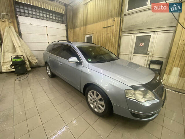 Синий Фольксваген Пассат, объемом двигателя 1.97 л и пробегом 351 тыс. км за 6500 $, фото 1 на Automoto.ua