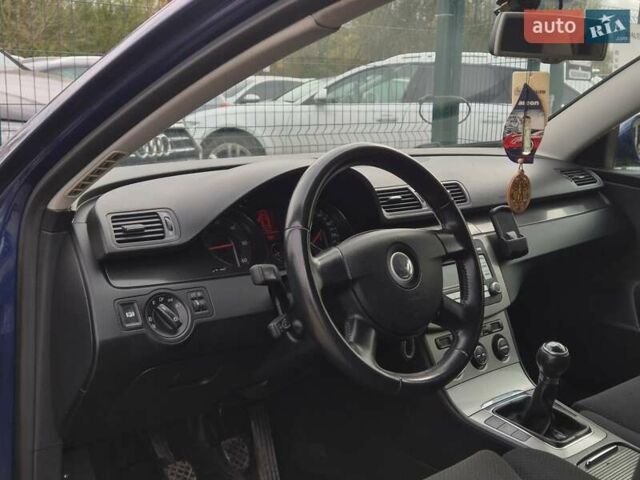 Синий Фольксваген Пассат, объемом двигателя 2 л и пробегом 344 тыс. км за 6455 $, фото 23 на Automoto.ua