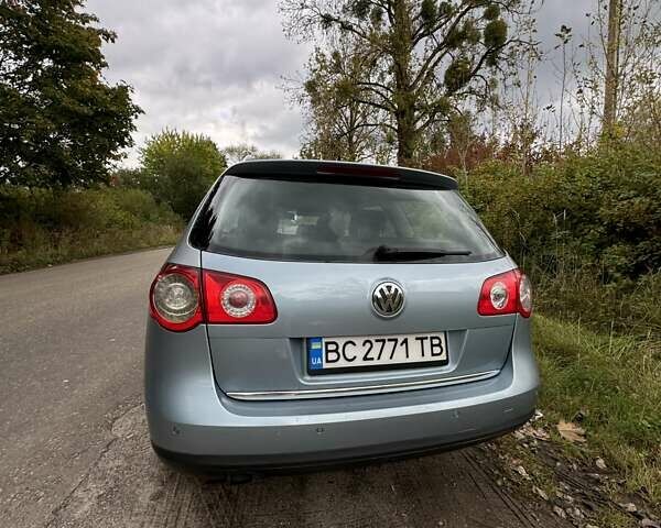 Синий Фольксваген Пассат, объемом двигателя 1.97 л и пробегом 288 тыс. км за 5400 $, фото 8 на Automoto.ua