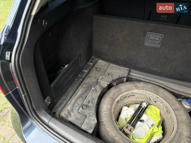 Синій Фольксваген Пассат, об'ємом двигуна 1.97 л та пробігом 295 тис. км за 5950 $, фото 46 на Automoto.ua
