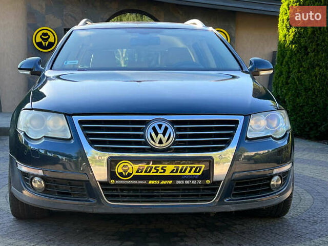 Синій Фольксваген Пассат, об'ємом двигуна 2 л та пробігом 350 тис. км за 5400 $, фото 1 на Automoto.ua