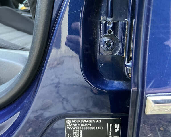 Синий Фольксваген Пассат, объемом двигателя 1.97 л и пробегом 350 тыс. км за 5200 $, фото 5 на Automoto.ua