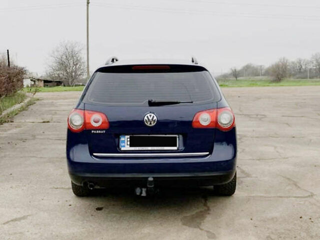 Синій Фольксваген Пассат, об'ємом двигуна 1.6 л та пробігом 269 тис. км за 5800 $, фото 6 на Automoto.ua