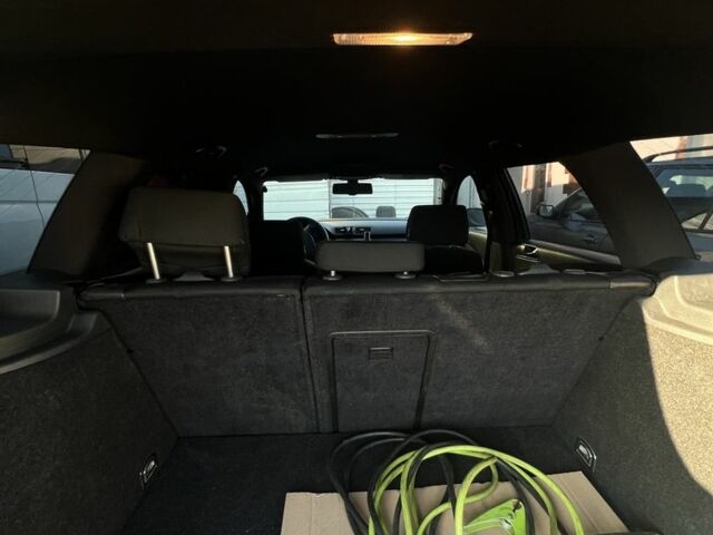 Синій Фольксваген Пассат, об'ємом двигуна 2 л та пробігом 350 тис. км за 5200 $, фото 11 на Automoto.ua