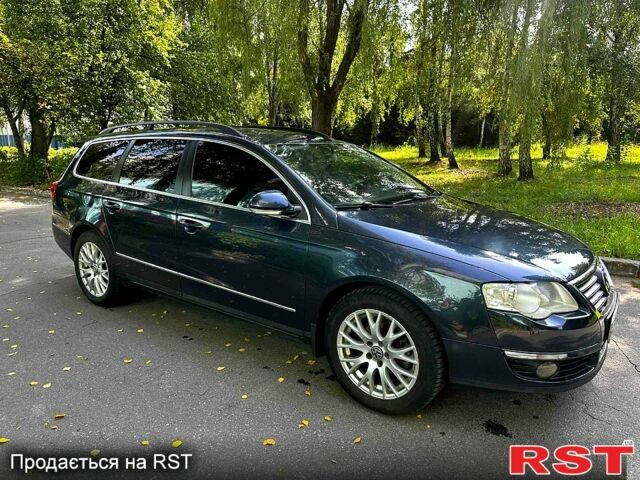 Синий Фольксваген Пассат, объемом двигателя 1.9 л и пробегом 280 тыс. км за 5750 $, фото 2 на Automoto.ua