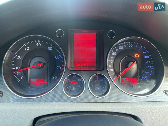 Синій Фольксваген Пассат, об'ємом двигуна 1.6 л та пробігом 232 тис. км за 5000 $, фото 11 на Automoto.ua