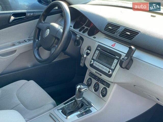 Синій Фольксваген Пассат, об'ємом двигуна 1.97 л та пробігом 306 тис. км за 6999 $, фото 23 на Automoto.ua