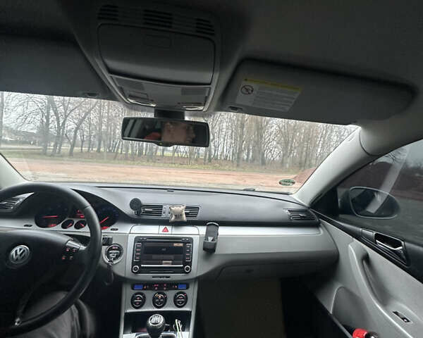 Синий Фольксваген Пассат, объемом двигателя 1.97 л и пробегом 340 тыс. км за 6999 $, фото 14 на Automoto.ua
