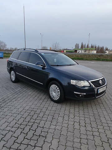 Синий Фольксваген Пассат, объемом двигателя 1.97 л и пробегом 280 тыс. км за 6500 $, фото 11 на Automoto.ua