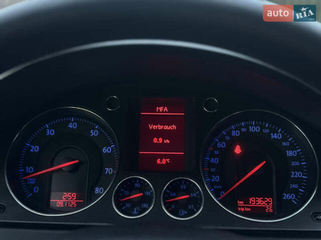Синій Фольксваген Пассат, об'ємом двигуна 1.6 л та пробігом 193 тис. км за 6600 $, фото 20 на Automoto.ua