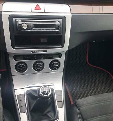 Синий Фольксваген Пассат, объемом двигателя 1.98 л и пробегом 390 тыс. км за 5000 $, фото 6 на Automoto.ua