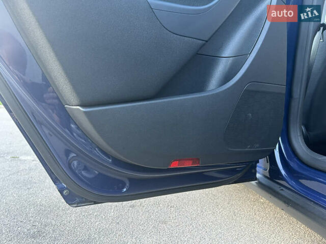 Синій Фольксваген Пассат, об'ємом двигуна 1.9 л та пробігом 344 тис. км за 7550 $, фото 47 на Automoto.ua