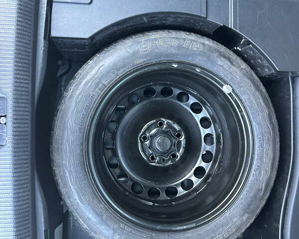 Синій Фольксваген Пассат, об'ємом двигуна 1.9 л та пробігом 344 тис. км за 7550 $, фото 98 на Automoto.ua