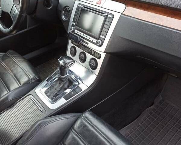 Синий Фольксваген Пассат, объемом двигателя 1.97 л и пробегом 289 тыс. км за 6400 $, фото 11 на Automoto.ua