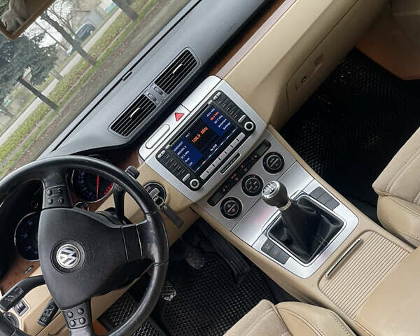 Синий Фольксваген Пассат, объемом двигателя 2 л и пробегом 278 тыс. км за 5900 $, фото 20 на Automoto.ua