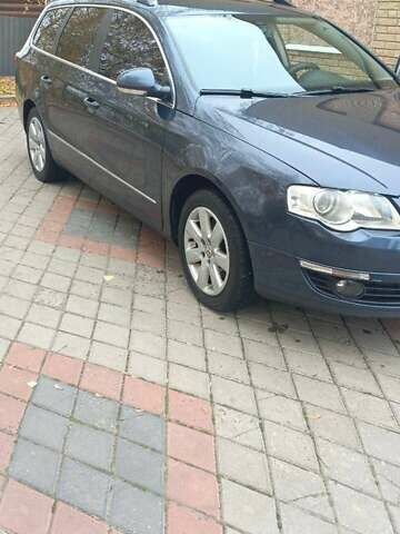 Синий Фольксваген Пассат, объемом двигателя 2 л и пробегом 300 тыс. км за 5500 $, фото 8 на Automoto.ua