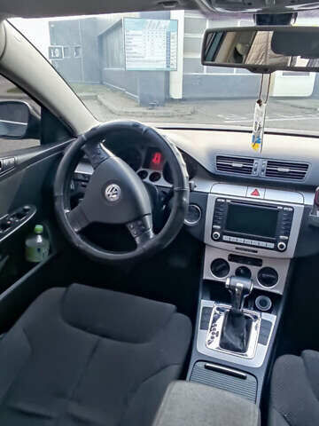 Синий Фольксваген Пассат, объемом двигателя 1.97 л и пробегом 280 тыс. км за 6500 $, фото 9 на Automoto.ua