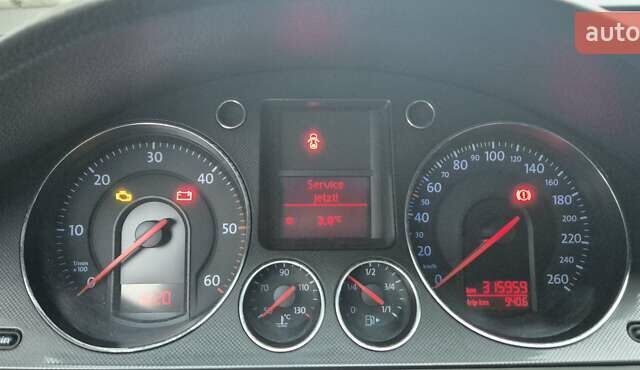 Синій Фольксваген Пассат, об'ємом двигуна 1.97 л та пробігом 316 тис. км за 6500 $, фото 9 на Automoto.ua