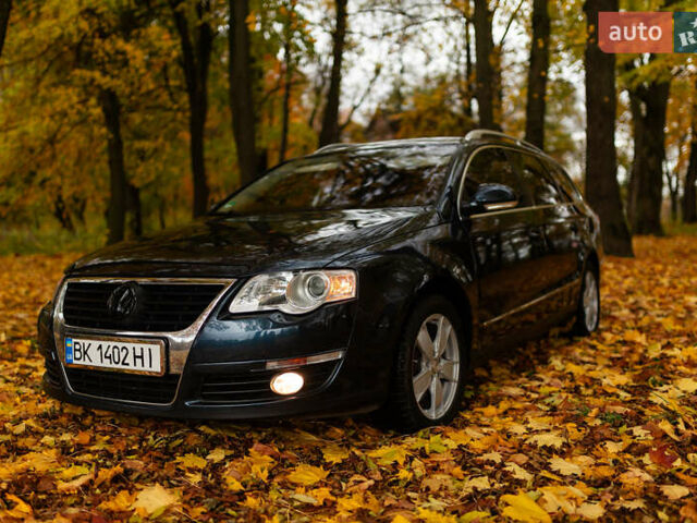 Синий Фольксваген Пассат, объемом двигателя 2 л и пробегом 284 тыс. км за 6400 $, фото 7 на Automoto.ua