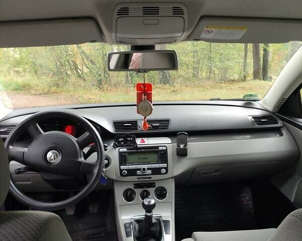 Синій Фольксваген Пассат, об'ємом двигуна 1.97 л та пробігом 371 тис. км за 6700 $, фото 16 на Automoto.ua