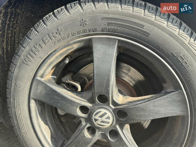 Синий Фольксваген Пассат, объемом двигателя 1.97 л и пробегом 340 тыс. км за 6800 $, фото 20 на Automoto.ua