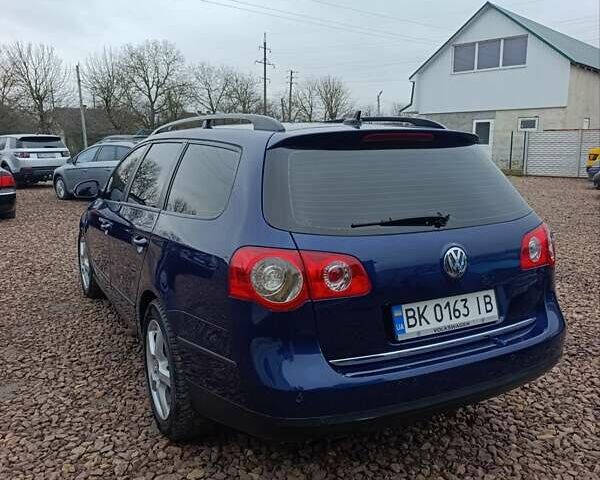 Синий Фольксваген Пассат, объемом двигателя 2 л и пробегом 274 тыс. км за 5700 $, фото 6 на Automoto.ua