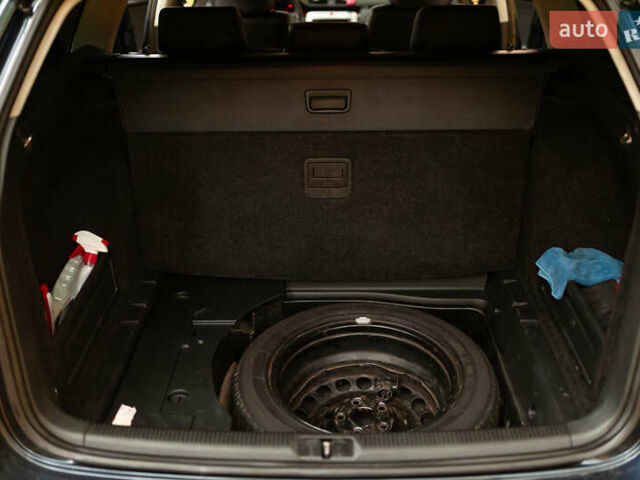 Синий Фольксваген Пассат, объемом двигателя 2 л и пробегом 284 тыс. км за 6400 $, фото 62 на Automoto.ua