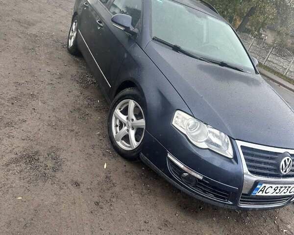 Синій Фольксваген Пассат, об'ємом двигуна 1.97 л та пробігом 251 тис. км за 5650 $, фото 7 на Automoto.ua