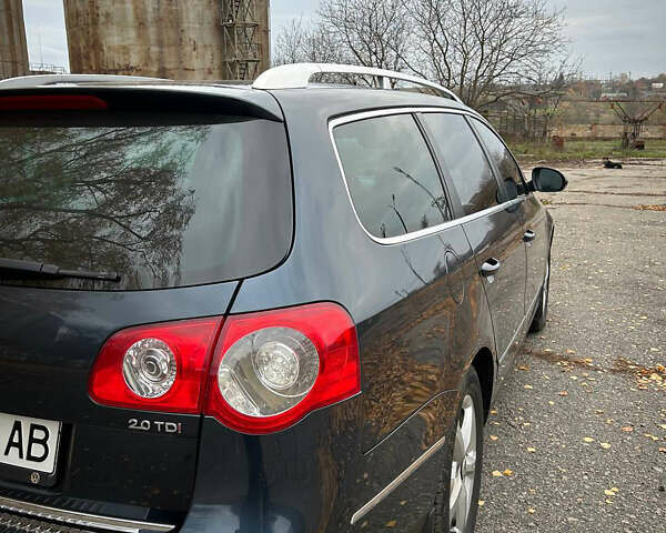 Синий Фольксваген Пассат, объемом двигателя 1.97 л и пробегом 266 тыс. км за 7099 $, фото 6 на Automoto.ua